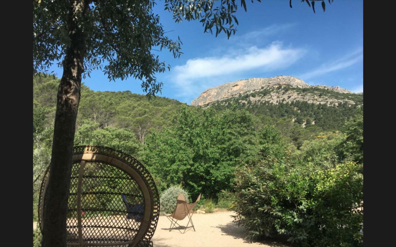 Bed and Breakfast Mas De La Baume Lafare Exterior foto
